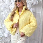 Kurtka wiosenna z poszerzanymi rękawami Bananowy – Flarella 5