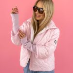 Kurtka z dzianinowymi rękawami Pudrowy – Knitora 3