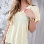 Bluzka z dekoltem w serek Żółta – Vellina 3
