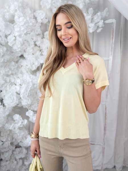 Bluzka z dekoltem w serek Żółta – Vellina 1