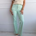Spodnie jeansowe z ozdobnymi guzikami i kieszeniami Miętowe – Buttonique 3