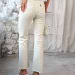 Klasyczne spodnie jeansowe damskie z wysokim stanem Beżowe – Alta Denim 3