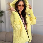 Kurtka pikowana z dzianinowymi rękawami Bananowa – Quilnara 6