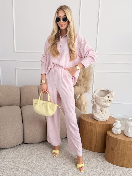 Komplet elegancki: koszula i luźne spodnie z haftowaniem Różowy – Embro Elegance 1