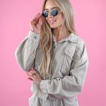 Kurtka sztruksowa zapinana na napy Beżowa – Cordessa 3