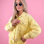 Kurtka sztruksowa zapinana na napy Bananowa – Cordessa 3