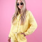 Kurtka sztruksowa zapinana na napy Bananowa – Cordessa 2