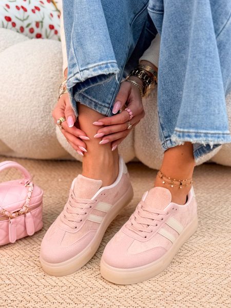 Sneakersy zamszowe na białej podeszwie Pudrowe – Suwhite 1