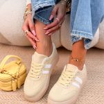 Sneakersy zamszowe na białej podeszwie Bananowe – Suwhite 1