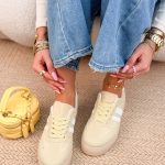 Sneakersy zamszowe na białej podeszwie Bananowe – Suwhite 4