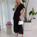 Sukienka maxi z wiskozy wiązana w talii Czarny – Vismara 1