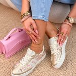 Sneakersy w kwiaty Złote – Bloomix 3