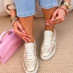 Sneakersy w kwiaty Złote – Bloomix 4