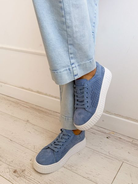 Sneakersy skórzane ażurowe Błekitny – Perfora 1