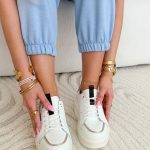 Sneakersy skórzane z ozdobnymi detalami Biały – Detailia 3