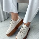 Zamszowe sneakersy na grubej podeszwie Beżowe – Suedora 3